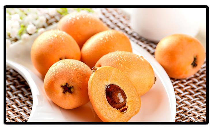 户外LED广告机不仅是广告载体，更是信息化的媒体