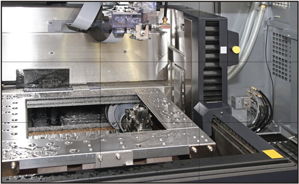 OLED拼接屏：高清晰度和色彩还原度使其成为高端显示方案