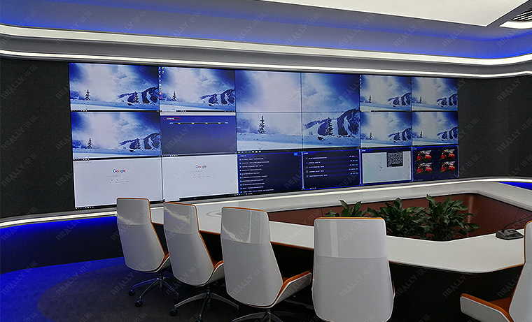 何种优势让触摸广告机广受欢迎？